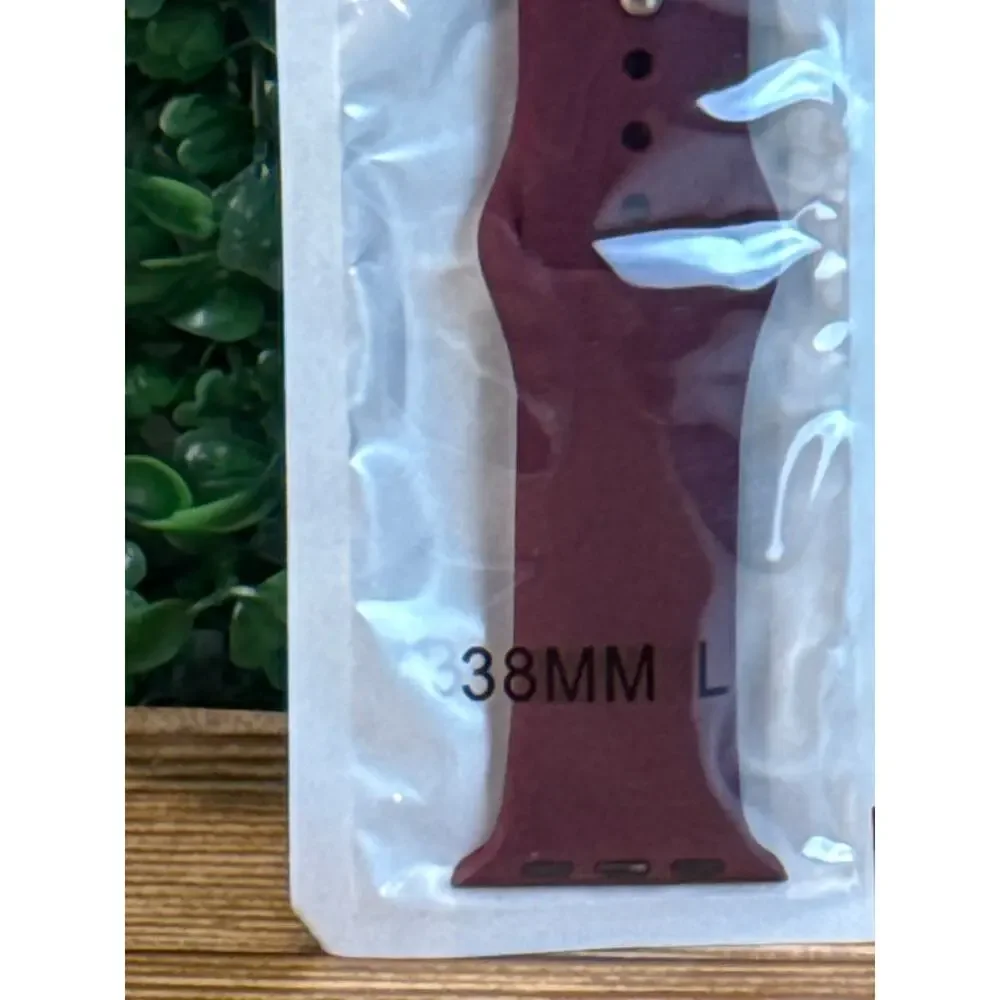 New Maroon Smart Watch Band Adult Watch 38mm Texas A&M Aggies NWT Gift